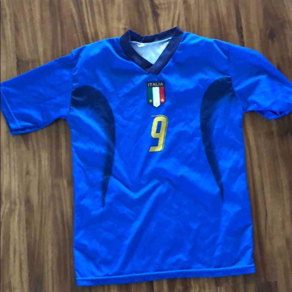 2006 Italy jersey from Italy